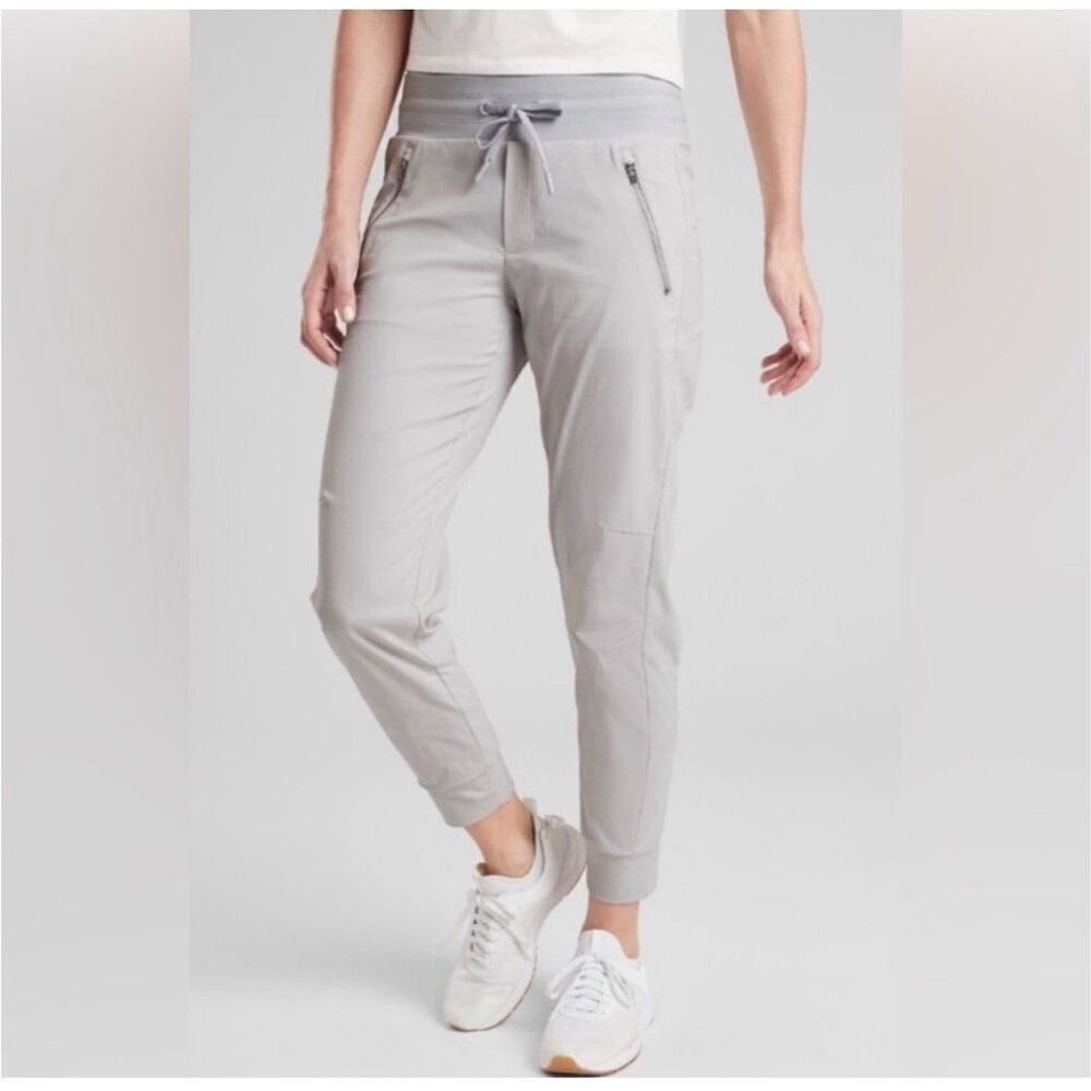 Athleta Trekkie North Jogger Pants Size 12 Gray/Silver